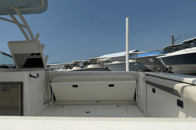 Slide: The Image of Cobia 280 DC 2018 - 14