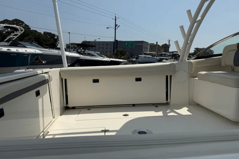 Slide: The Image of Cobia 280 DC 2018 - 15