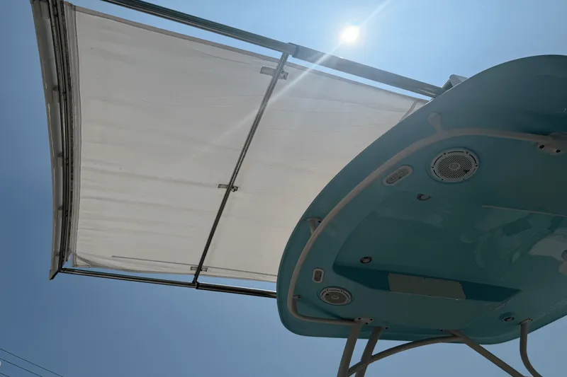 Slide: The Image of Cobia 280 DC 2018 - 17