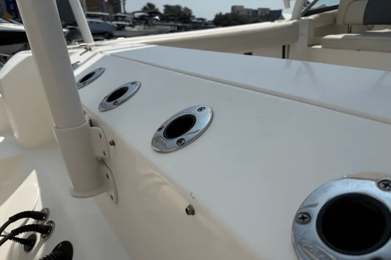 Slide: The Image of Cobia 280 DC 2018 - 19