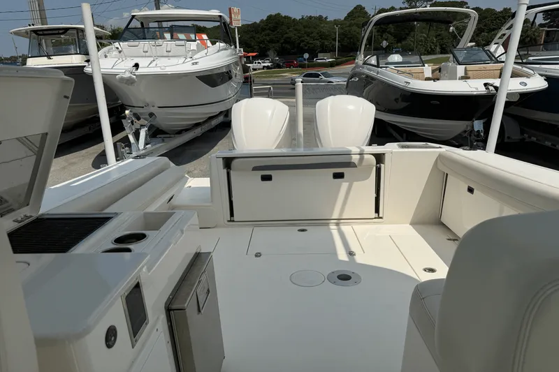 Slide: The Image of Cobia 280 DC 2018 - 20