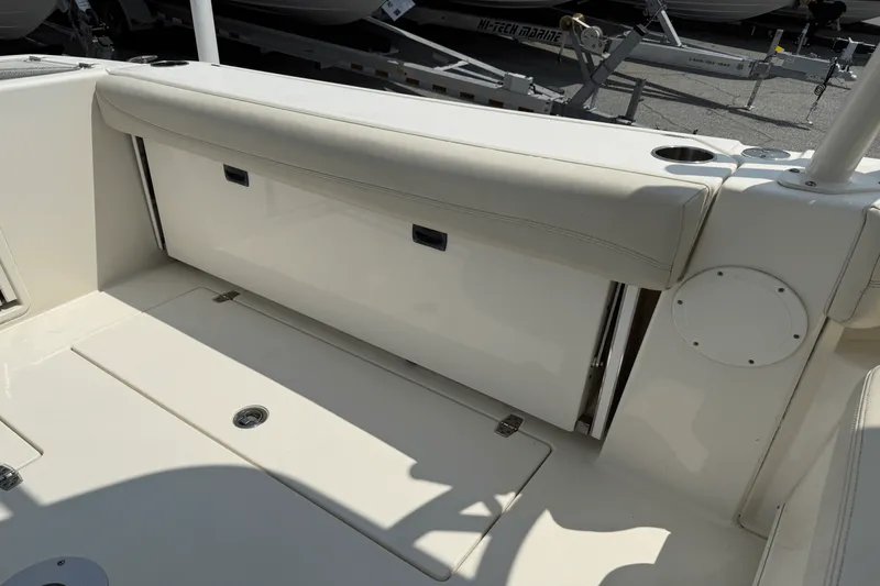 Slide: The Image of Cobia 280 DC 2018 - 24