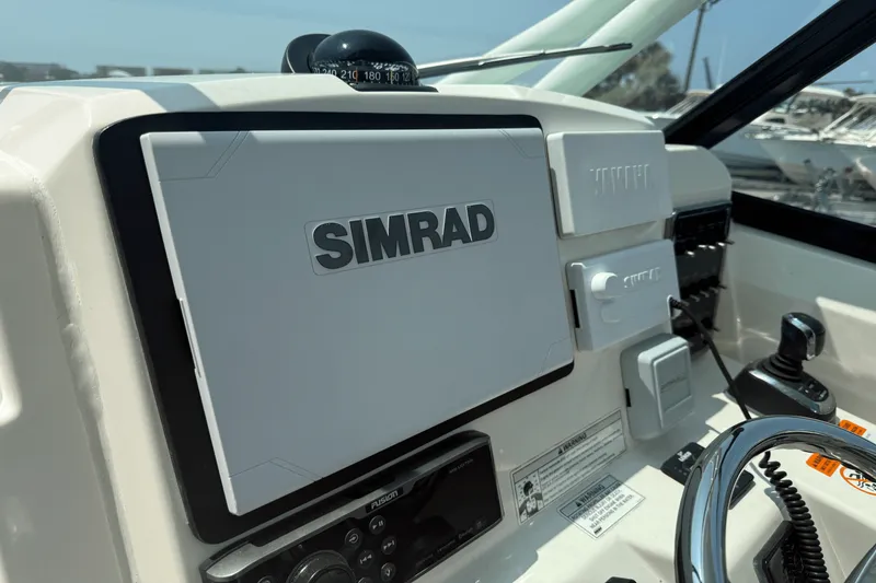 Slide: The Image of Cobia 280 DC 2018 - 32