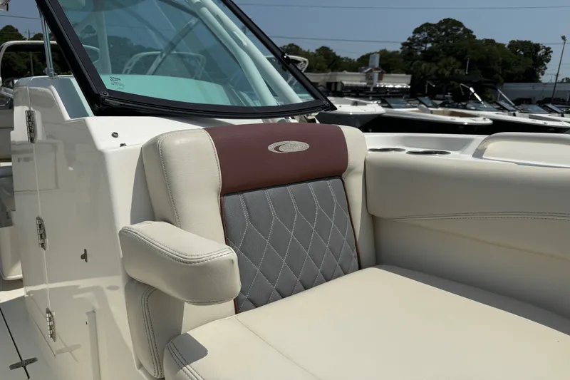 Slide: The Image of Cobia 280 DC 2018 - 41