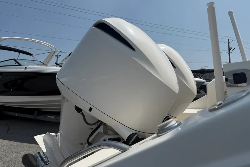 Slide: The Image of Cobia 280 DC 2018 - 5