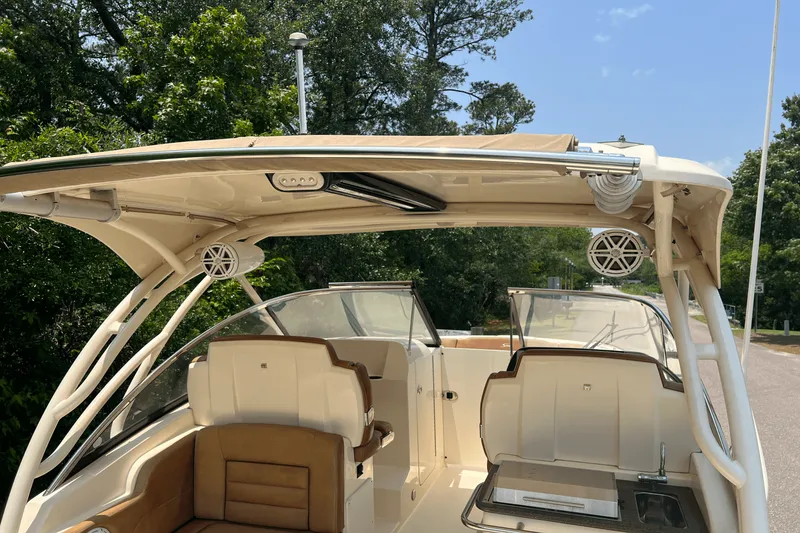 Slide: The Image of Scout 255 DORADO 2017 - 12