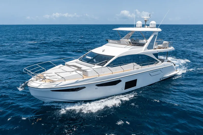 Slide: The Image of Azimut 60 FLY 2024 - 2