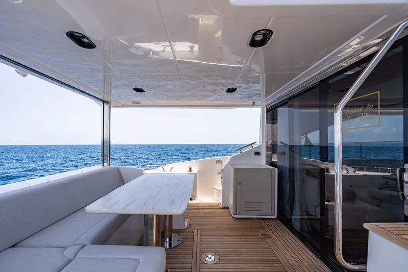 Slide: The Image of Azimut 60 FLY 2024 - 48