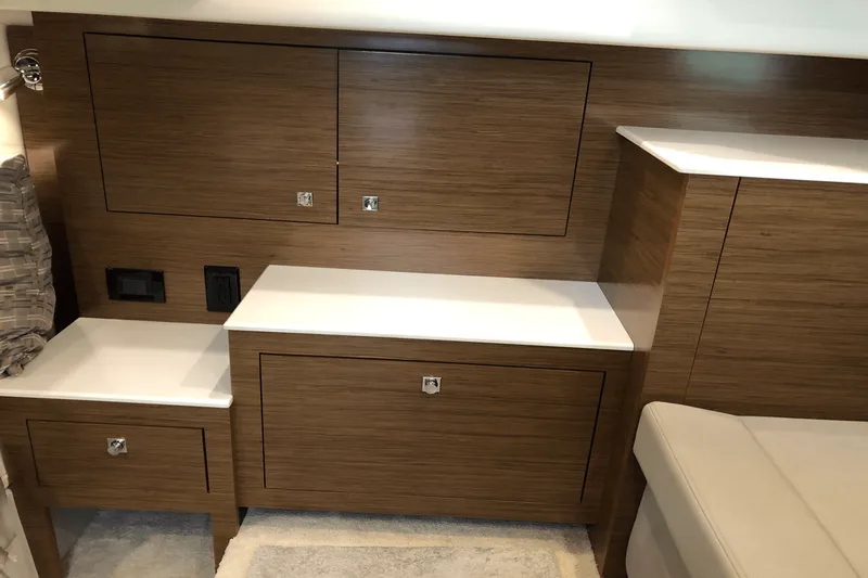 Slide: The Image of Cruisers 39 EC 2017 - 33