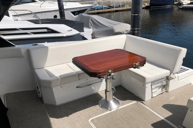 Slide: The Image of Cruisers Yachts 39 EC 2017 - 16