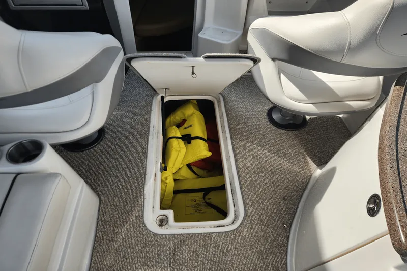 Slide: The Image of Rinker 276 CC 2013 - 24