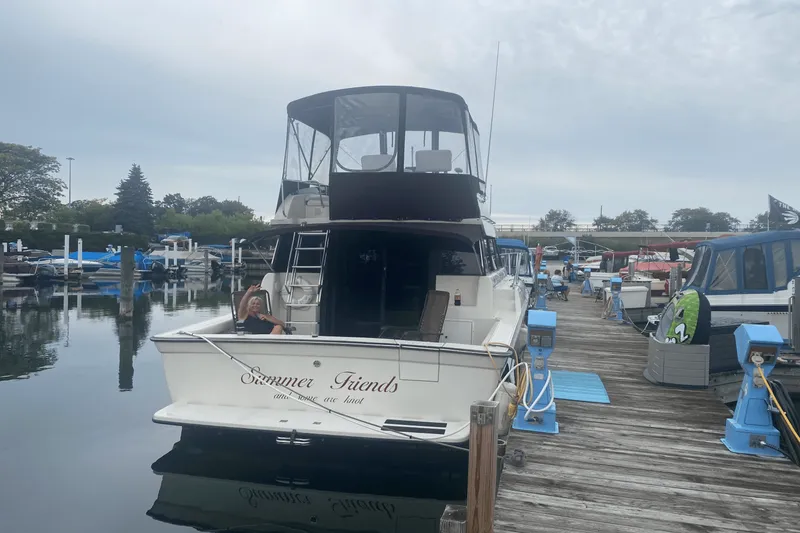 Slide: The Image of Silverton 36 FLYBRIDGE 1990 - 2