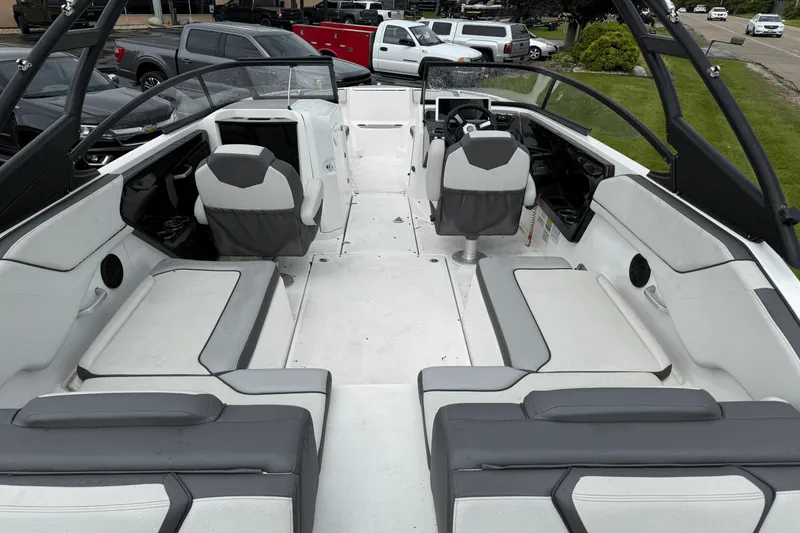 Slide: The Image of Yamaha AR250 2022 - 3