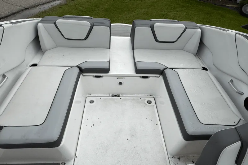 Slide: The Image of Yamaha AR250 2022 - 9