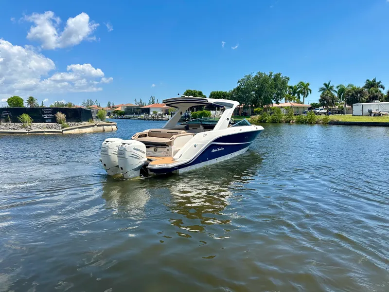 Slide: The Image of Sea Ray 310 SLX OB 2018 - 2
