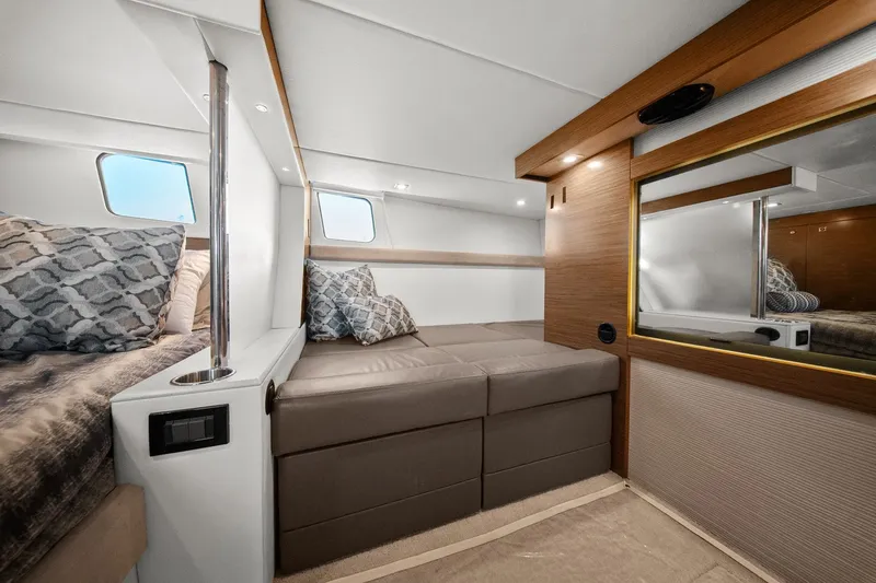Slide: The Image of Cruisers 45 CANTIUS 2014 - 34
