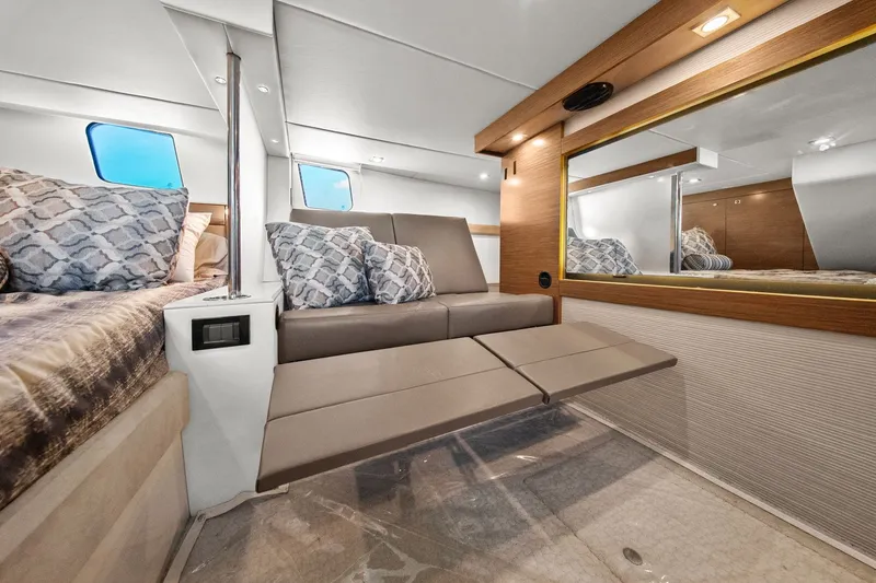 Slide: The Image of Cruisers 45 CANTIUS 2014 - 38