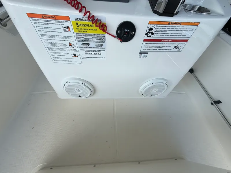 Slide: The Image of Boston Whaler 150 Montauk 2026 - 7