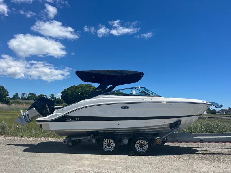 The Image of Sea Ray SLX 260 Outboard 2026 - 0