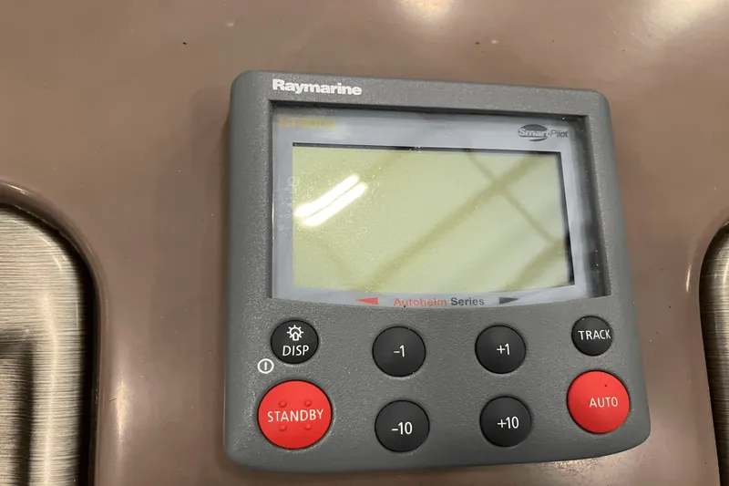 Slide: The Image of Regal 2665 2005 - 24