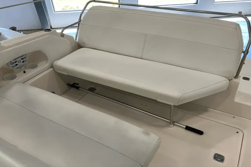 Slide: The Image of Regal 2665 2005 - 8