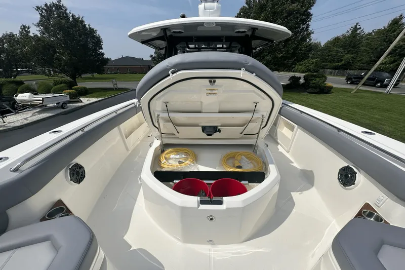 Slide: The Image of Boston Whaler 360 Outrage 2025 - 46