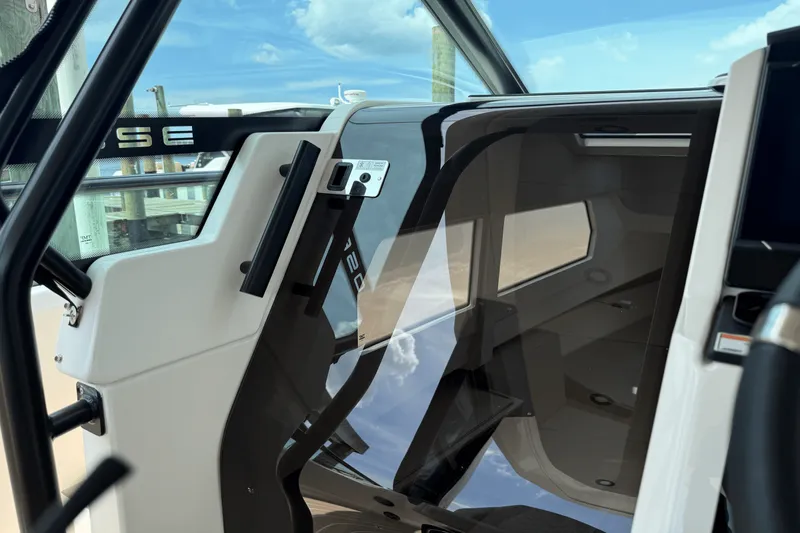 Slide: The Image of Saxdor 320 GTO 2025 - 34