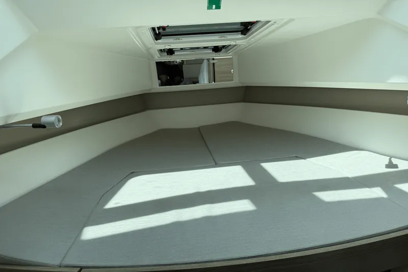 Slide: The Image of Saxdor 320 GTO 2025 - 35