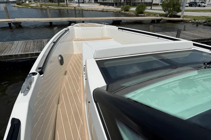 Slide: The Image of Saxdor 320 GTO 2025 - 40