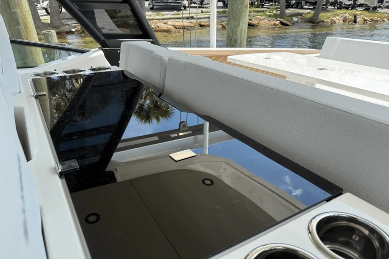 Slide: The Image of Saxdor 320 GTO 2025 - 43