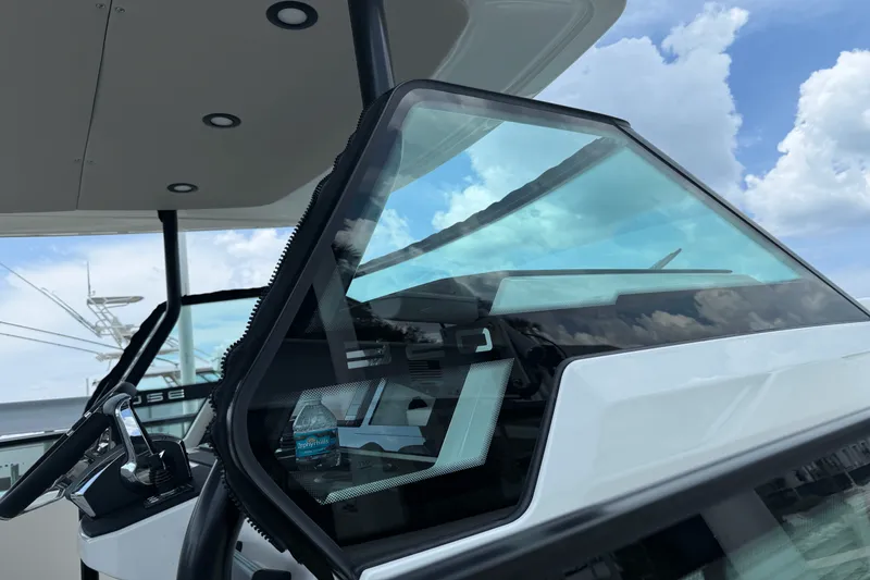 Slide: The Image of Saxdor 320 GTO 2025 - 6