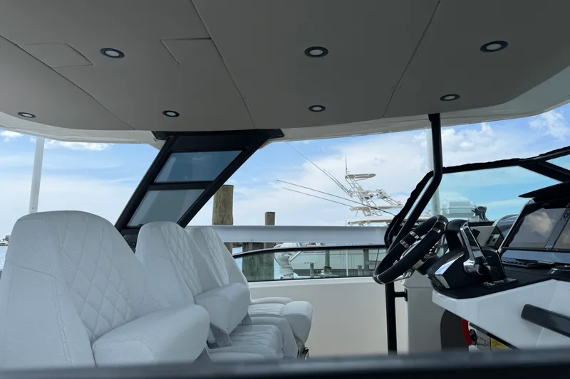 Slide: The Image of Saxdor 320 GTO 2025 - 7