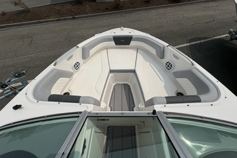 Slide: The Image of Chaparral 21 SSI OUTBOARD 2023 - 13