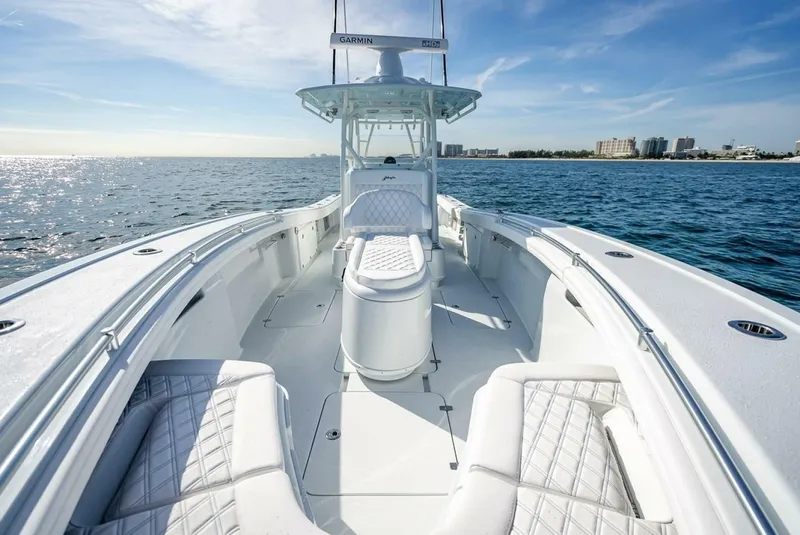 Slide: The Image of Yellowfin 36 Center Console 2023 - 16