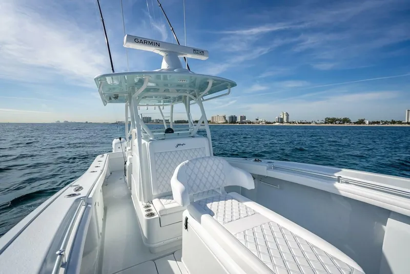 Slide: The Image of Yellowfin 36 Center Console 2023 - 17
