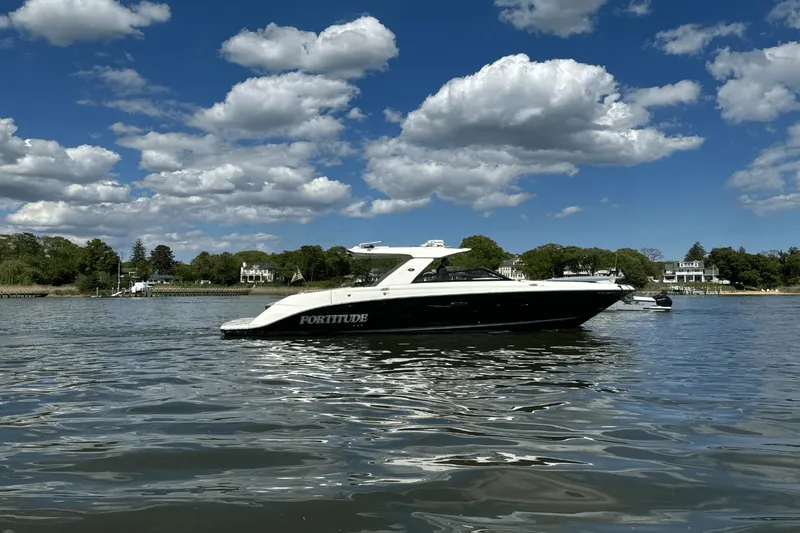 Slide: The Image of Sea Ray 400 SLX 2018 - 45