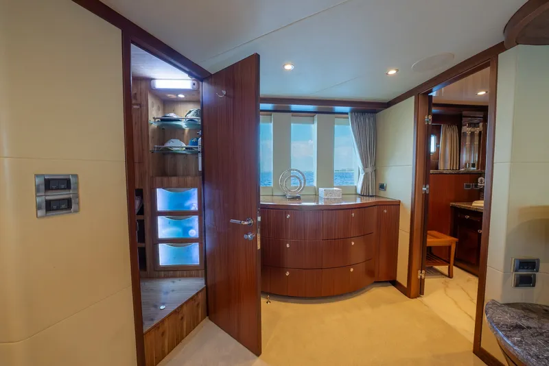 Slide: The Image of Ocean Alexander 90 Sky Lounge Motor Yacht 2013 - 31
