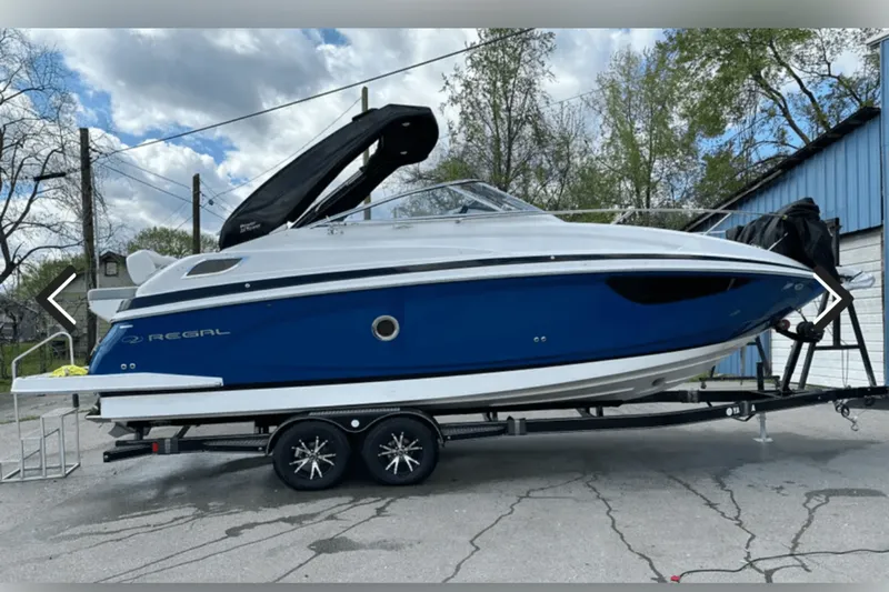 Slide: The Image of Regal 280 EXPRESS 2024 - 4