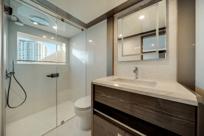 Slide: The Image of Ocean Alexander 35R 2025 - 66