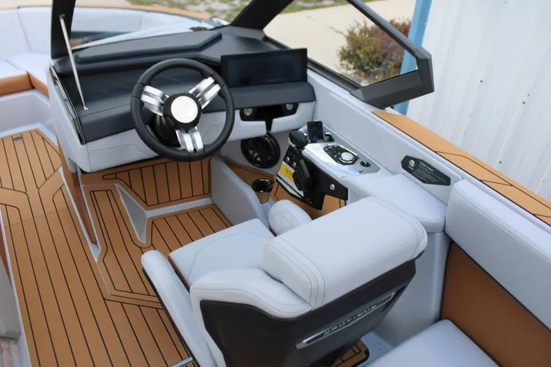Slide: The Image of Nautique S23 2027 - 12