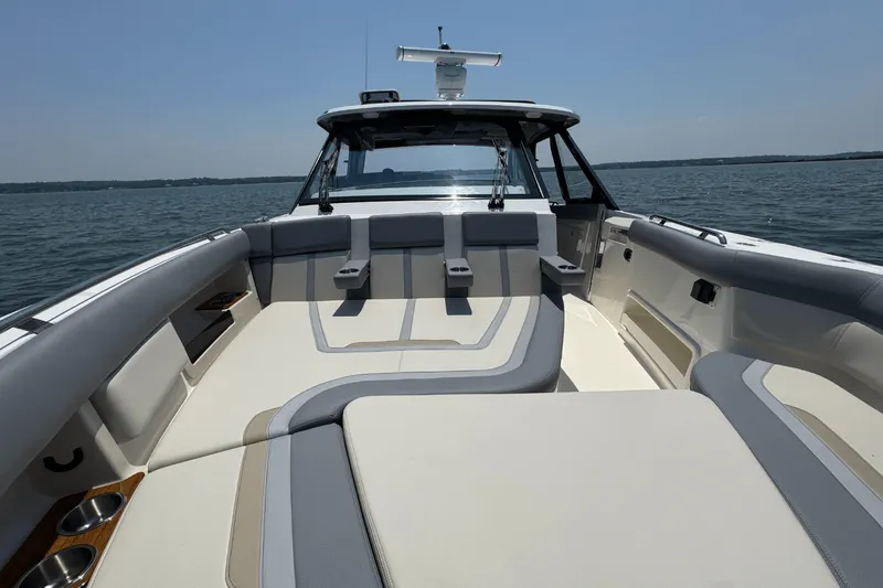 Slide: The Image of Boston Whaler 380 Realm 2025 - 71