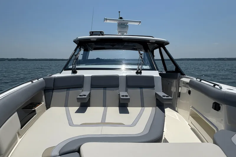 Slide: The Image of Boston Whaler 380 Realm 2025 - 72
