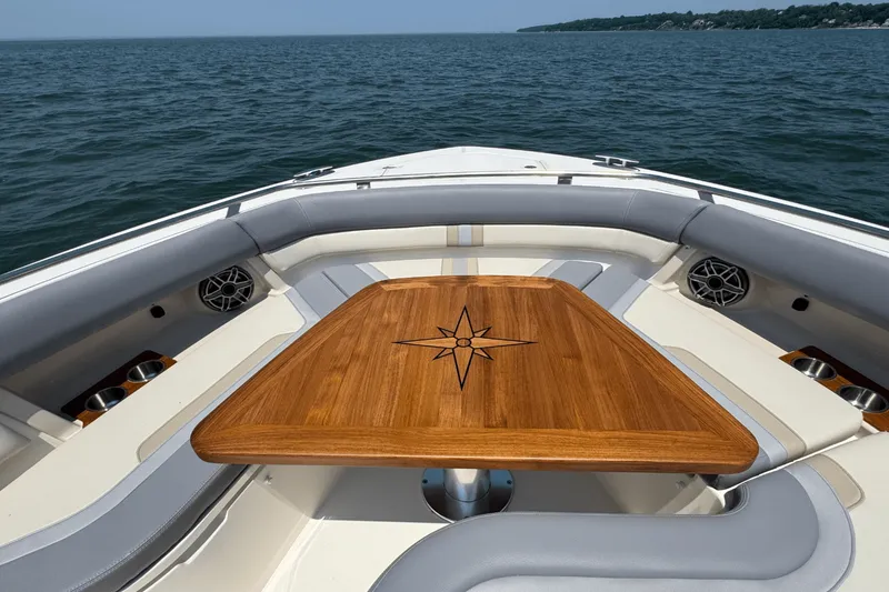 Slide: The Image of Boston Whaler 380 Realm 2025 - 78