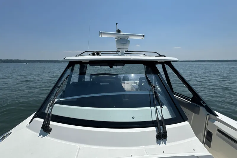 Slide: The Image of Boston Whaler 380 Realm 2025 - 92