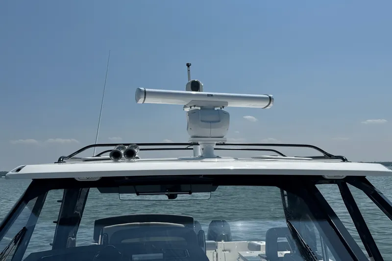 Slide: The Image of Boston Whaler 380 Realm 2025 - 93