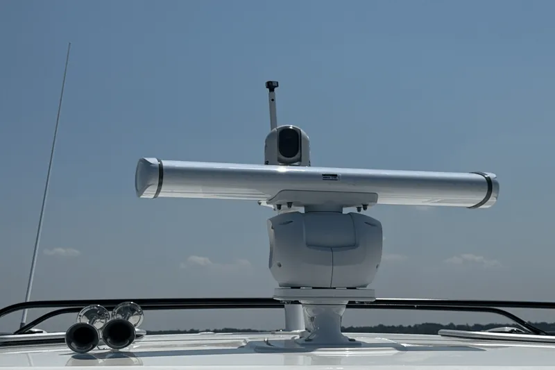 Slide: The Image of Boston Whaler 380 Realm 2025 - 94