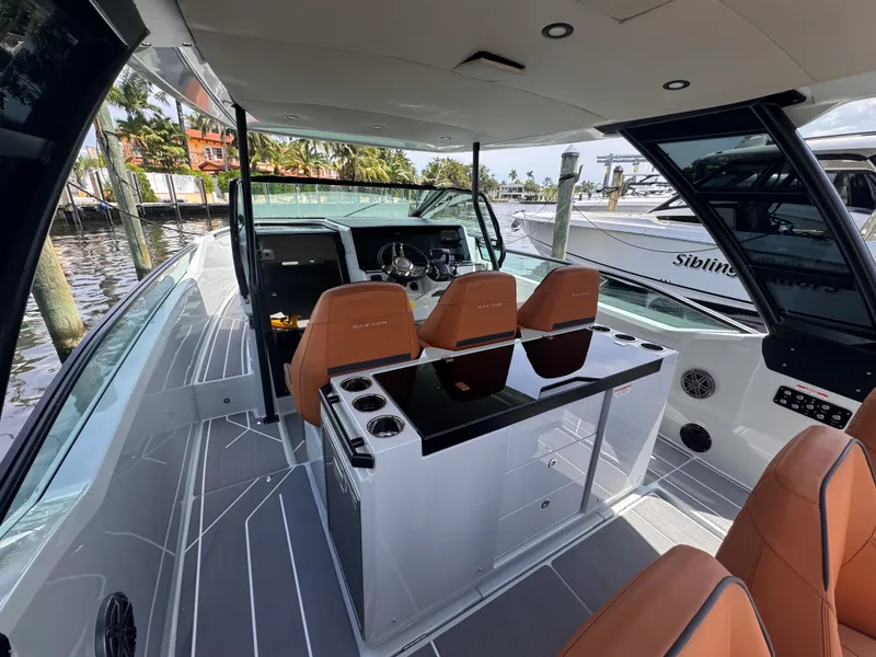 Slide: The Image of Saxdor 320 GTO 2024 - 10