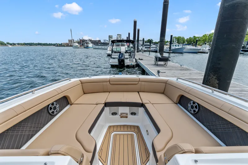 Slide: The Image of Sea Ray SDX 290 Outboard 2026 - 24