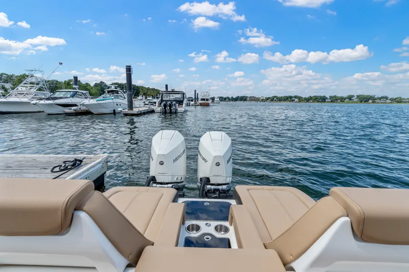 Slide: The Image of Sea Ray SDX 290 Outboard 2026 - 6