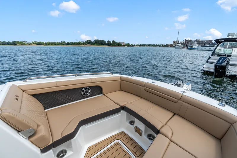 Slide: The Image of Sea Ray SDX 290 Outboard 2026 - 26